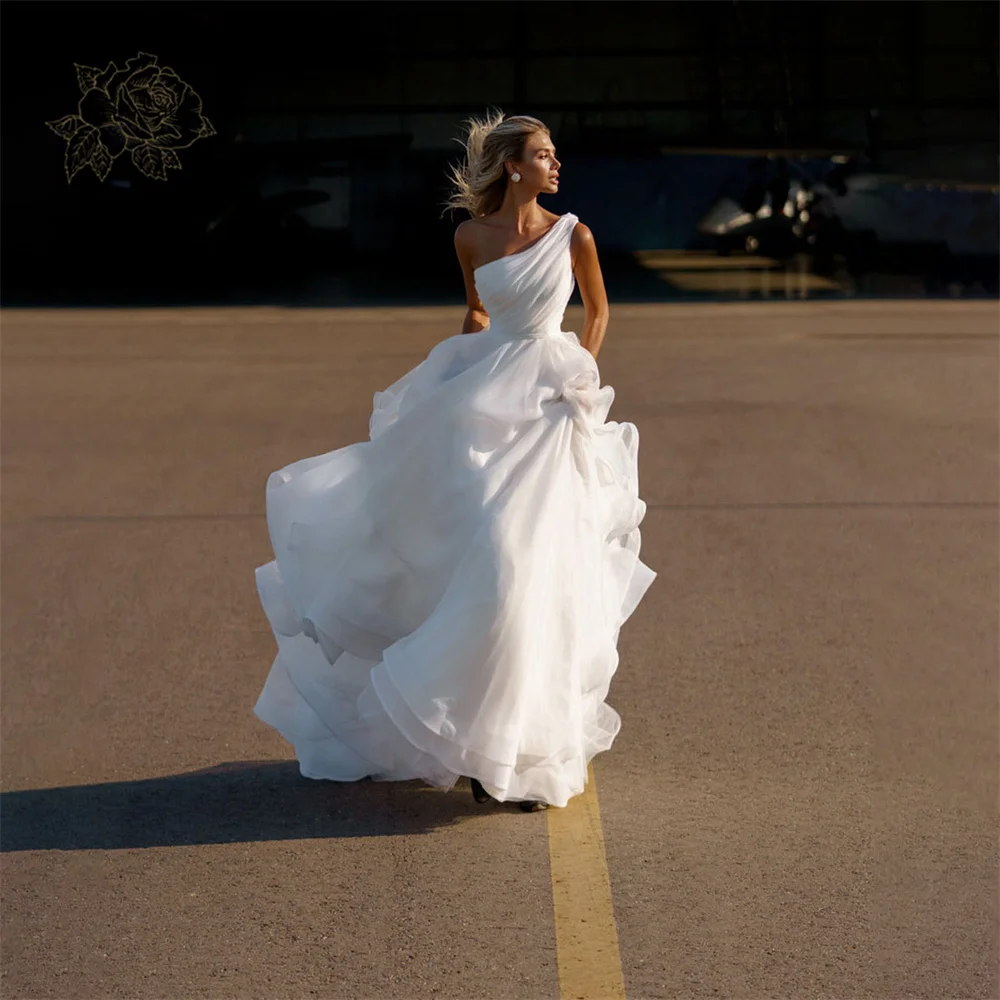 One Shoulder Chiffon Wedding Dress Sleeveless Ruffle Multilayer Elegant Long Bridal Gown Vestidos De Novia 2022 Indian Dress
One Shoulder Chiffon Wedding Dress Sleeveless Ruffle Multilayer Elegant Long Bridal Gown Vestidos De Novia 2022 Indian Dress