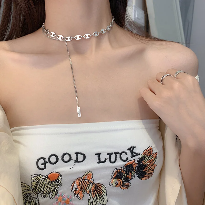 FMILY Minimalist 925 Sterling Silver Geometric Tassel Chain Necklace Retro Fashion Pig Nose Clavicle Chain for Girlfriend Gift
FMILY Minimalist 925 Sterling Silver Geometric Tassel Chain Necklace Retro Fashion Pig Nose Clavicle Chain for Girlfriend Gift