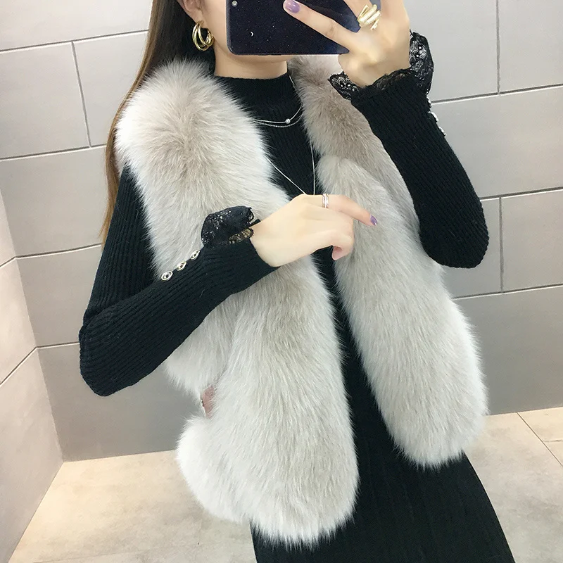 SHZQ Whole Skin Fox Fur Grass Coat Women's Vest Short Korean Version Lean 2020 New Vest Lean Coat Winter
SHZQ Whole Skin Fox Fur Grass Coat Women's Vest Short Korean Version Lean 2020 New Vest Lean Coat Winter