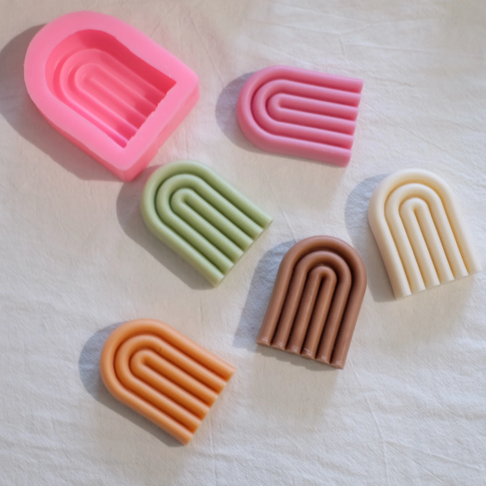 Arch candles molds Rainbow Stud 3D silicone mold for making candle decor DIY Resin Epoxy mould Clay silicon mould
Arch candles molds Rainbow Stud 3D silicone mold for making candle decor DIY Resin Epoxy mould Clay silicon mould