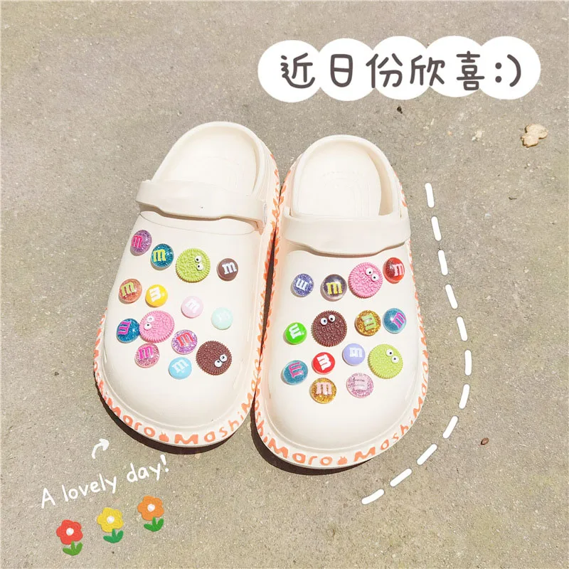 28pcs/set croc Charms Shoe Decoration 6pcs biscuit 22pcs chocolate cracker JIBZ DIY combiation pin wholesale drop shipping
28pcs/set croc Charms Shoe Decoration 6pcs biscuit 22pcs chocolate cracker JIBZ DIY combiation pin wholesale drop shipping