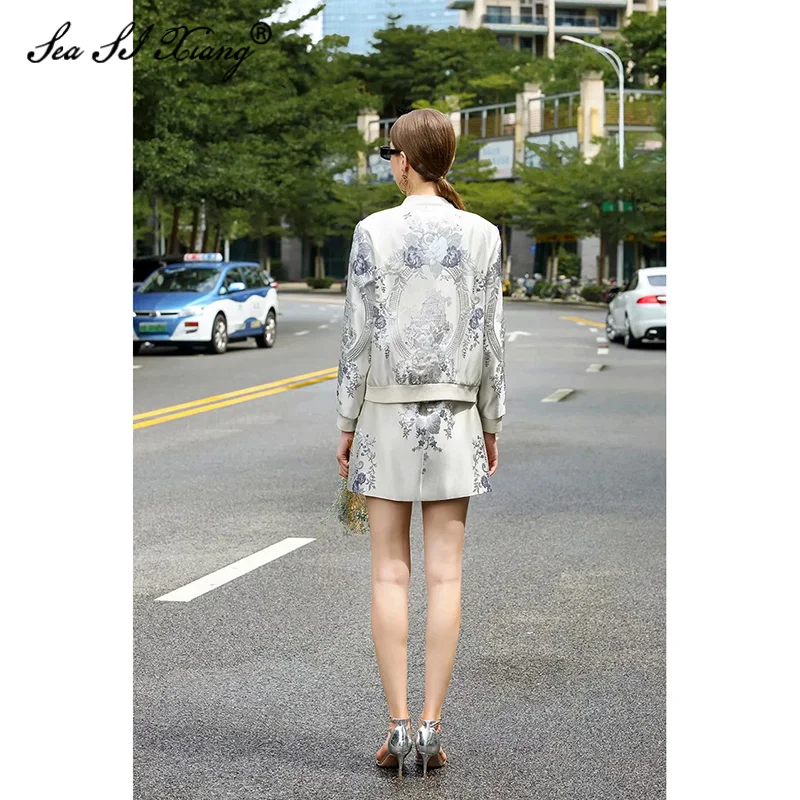 SEASIXIANG Fashion Designer Autumn Winter Women's Crystal Beaded Jackets Vintage Flower Print Long sleeve Jacquard Outwear
SEASIXIANG Fashion Designer Autumn Winter Women's Crystal Beaded Jackets Vintage Flower Print Long sleeve Jacquard Outwear