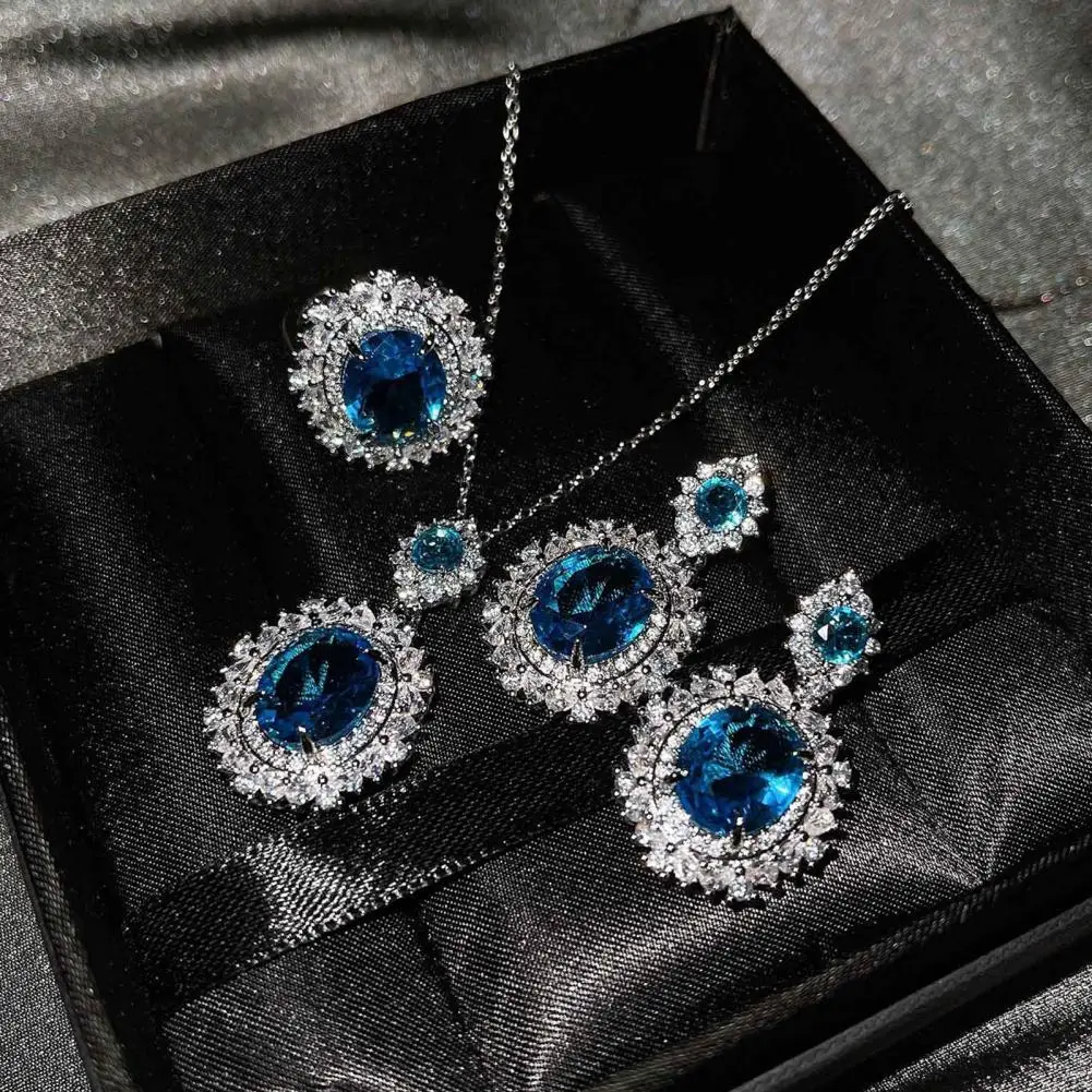 Dropshipping Flower Shape Clavicle Necklace Cubic Zirconia Waterdrop Pendant Necklace Earrings Ring for Daily Wear
Dropshipping Flower Shape Clavicle Necklace Cubic Zirconia Waterdrop Pendant Necklace Earrings Ring for Daily Wear