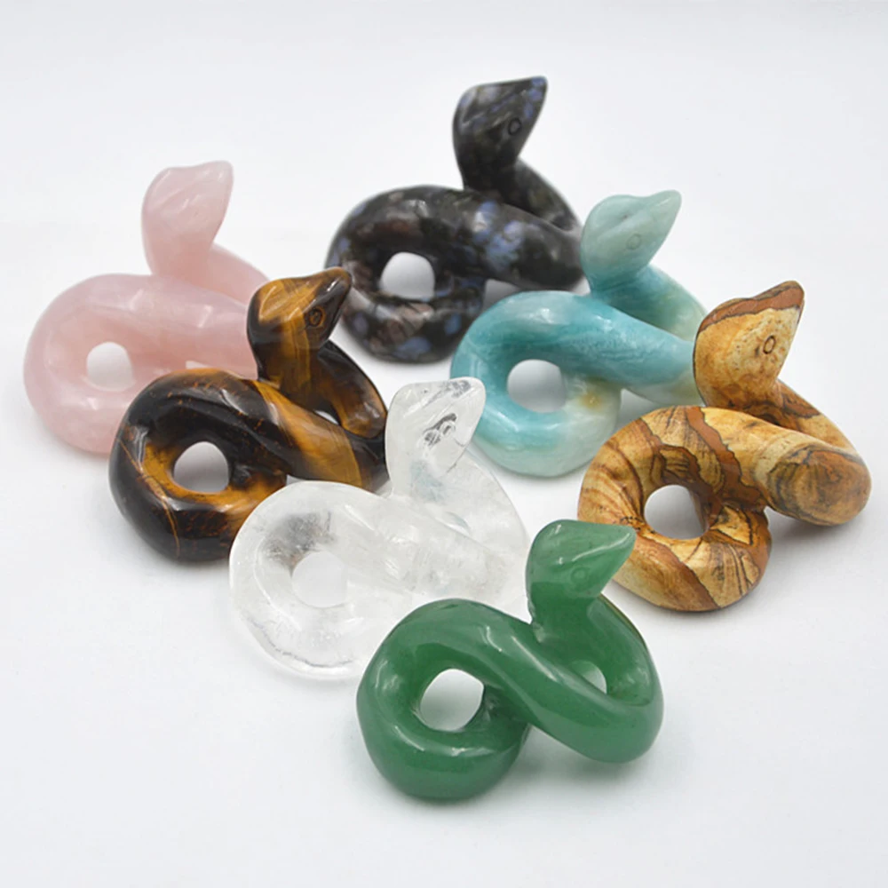 Hand Carved Natural Quartz Crystal Snake Figurine Labradorite Aventurine Snake Animal Crafts Healing Crystal Stone Home Decora
Hand Carved Natural Quartz Crystal Snake Figurine Labradorite Aventurine Snake Animal Crafts Healing Crystal Stone Home Decora
