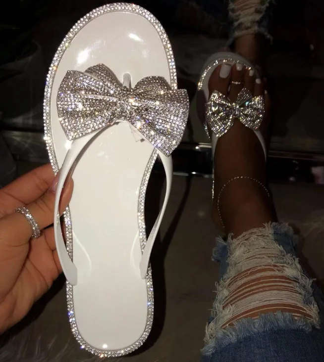 Hot Sale new Candy color rhinestones women fashion wild sandals outdoor travel PVC slippers beach bright color slippers students
Hot Sale new Candy color rhinestones women fashion wild sandals outdoor travel PVC slippers beach bright color slippers students