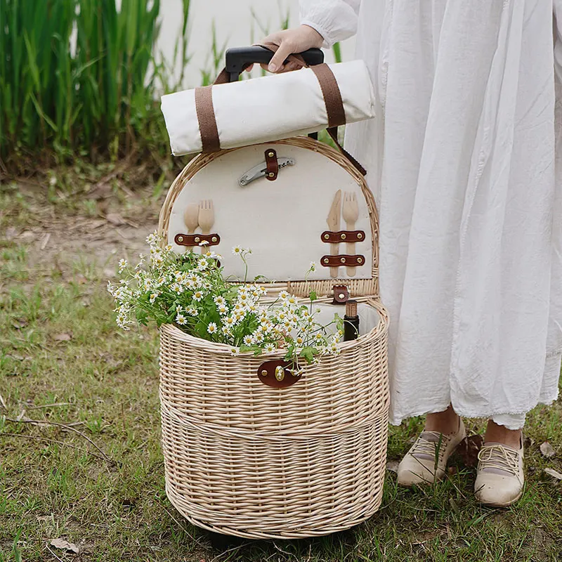 Rattan Trolley Picnic Basket Natural Wicker Weaving Lunch Baskets Wheels Family Outing Trip Picnic Bento Storage High Capacity
Rattan Trolley Picnic Basket Natural Wicker Weaving Lunch Baskets Wheels Family Outing Trip Picnic Bento Storage High Capacity