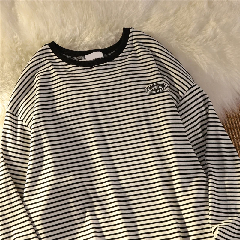 Весенне-осенняя тонкая полосатая футболка с круглым вырезом и длинными рукавами для женщин 2021 студенческий Свободный корейский стиль в зап...
Весенне-осенняя тонкая полосатая футболка с круглым вырезом и длинными рукавами для женщин 2021 студенческий Свободный корейский стиль в зап...