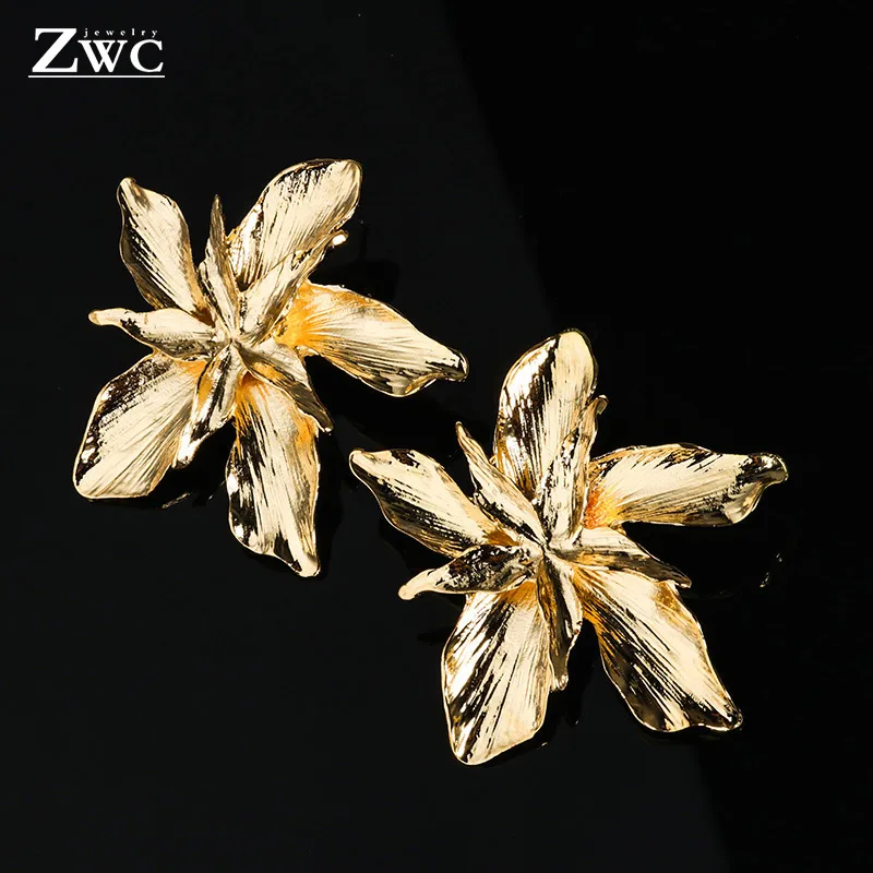 ZWC Creative Exaggeration Fashion Multi-layer Flower Stud Earrings for Women Wedding Metal Large Stereo Earrings Vintage Jewelry
ZWC Creative Exaggeration Fashion Multi-layer Flower Stud Earrings for Women Wedding Metal Large Stereo Earrings Vintage Jewelry