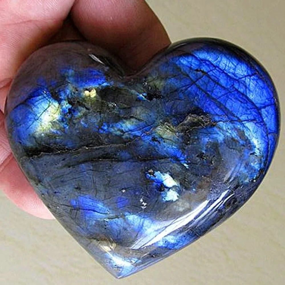 1pcs 80g Natural Crystal Labradorite Heart-shaped Quartz Healing Specimens From Madagascar 
1pcs 80g Natural Crystal Labradorite Heart-shaped Quartz Healing Specimens From Madagascar