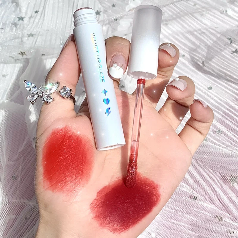 Matte Velvet Small White Tube Lip Glaze Waterproof Sweat-proof Long Lasting Non-fading Not-stticky Cup Lip Glaze
Matte Velvet Small White Tube Lip Glaze Waterproof Sweat-proof Long Lasting Non-fading Not-stticky Cup Lip Glaze