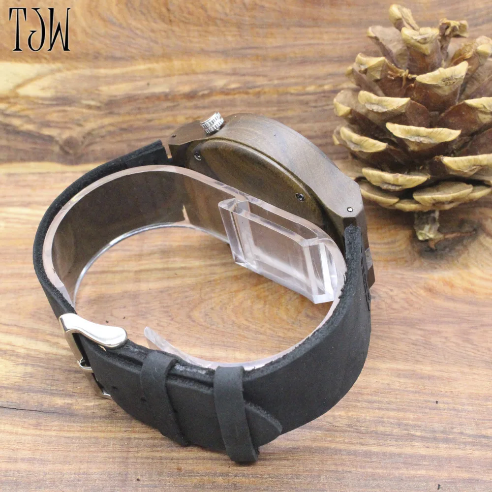 Brand Luxury Bamboo Hand Watch Black Sandalwood Retro Leather Strap Watch Wooden Clock For Unisex Classic Quartz Wrist Watch
Brand Luxury Bamboo Hand Watch Black Sandalwood Retro Leather Strap Watch Wooden Clock For Unisex Classic Quartz Wrist Watch