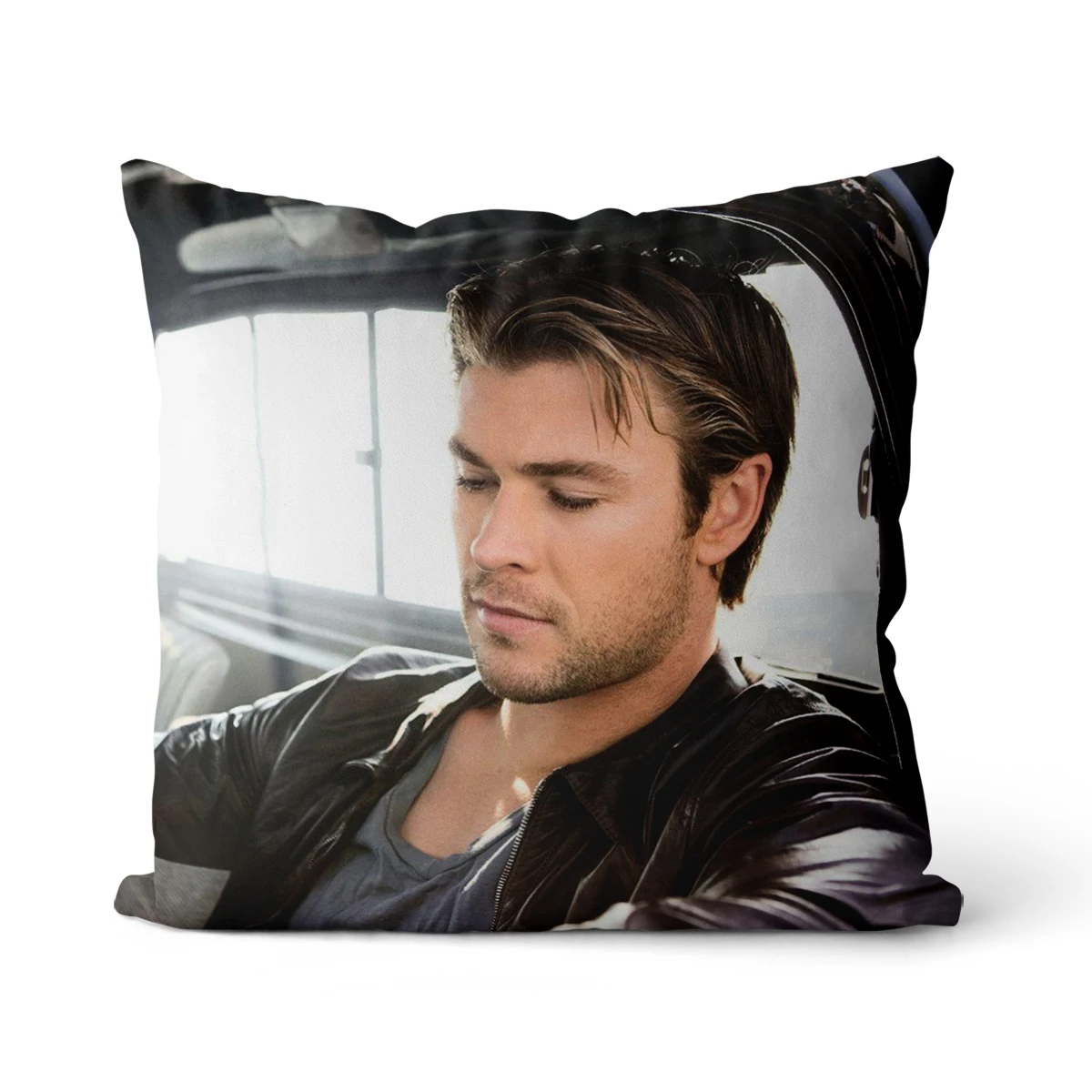 Chris Hemsworth Velvet Cotton Canvas square pillow cover cushion cover, used for sofa living room office party car
Chris Hemsworth Velvet Cotton Canvas square pillow cover cushion cover, used for sofa living room office party car