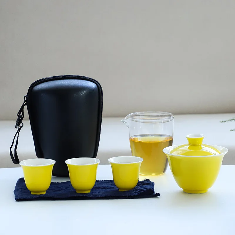 Travel Bag Chinese Kung Fu Tea Set Ceramic Gaiwan Teapot Teacups Fair Mug Teaware Green Yellow Drinkware 4 Cups Gift For friend
Travel Bag Chinese Kung Fu Tea Set Ceramic Gaiwan Teapot Teacups Fair Mug Teaware Green Yellow Drinkware 4 Cups Gift For friend