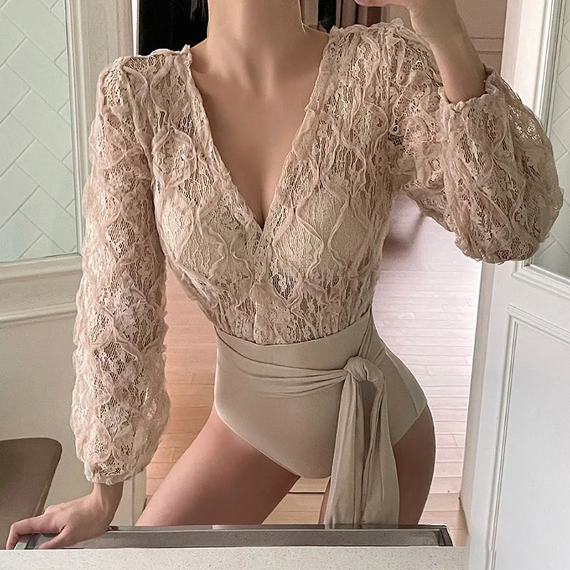 Korea Fashion Swimsuit 2021 New Solid Color High Waist Long Sleeve One-piece Bikini Bathing Suit Swimming Suit for Women
Korea Fashion Swimsuit 2021 New Solid Color High Waist Long Sleeve One-piece Bikini Bathing Suit Swimming Suit for Women