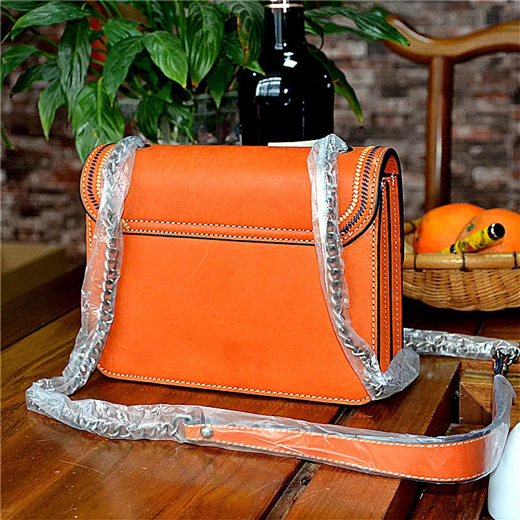 Ladies' Luxury Designer Vintage Genuine Leather Fashion Brand Purses And Handbags Crossbody Realer Shoulder Bags For Women 2021
Ladies' Luxury Designer Vintage Genuine Leather Fashion Brand Purses And Handbags Crossbody Realer Shoulder Bags For Women 2021