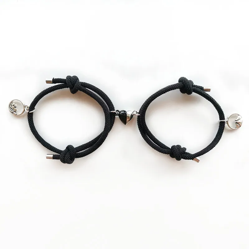 Attractive Handmade Bracelet Women Lover's Couple Charm Female Male Paired Friendship Heart Magnetic Bracelet
Attractive Handmade Bracelet Women Lover's Couple Charm Female Male Paired Friendship Heart Magnetic Bracelet