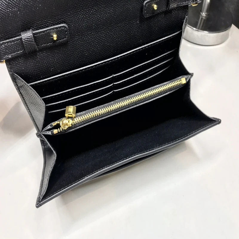 New hot style fashion simple atmosphere casual trend ladies shoulder bag messenger bag coin purse
New hot style fashion simple atmosphere casual trend ladies shoulder bag messenger bag coin purse