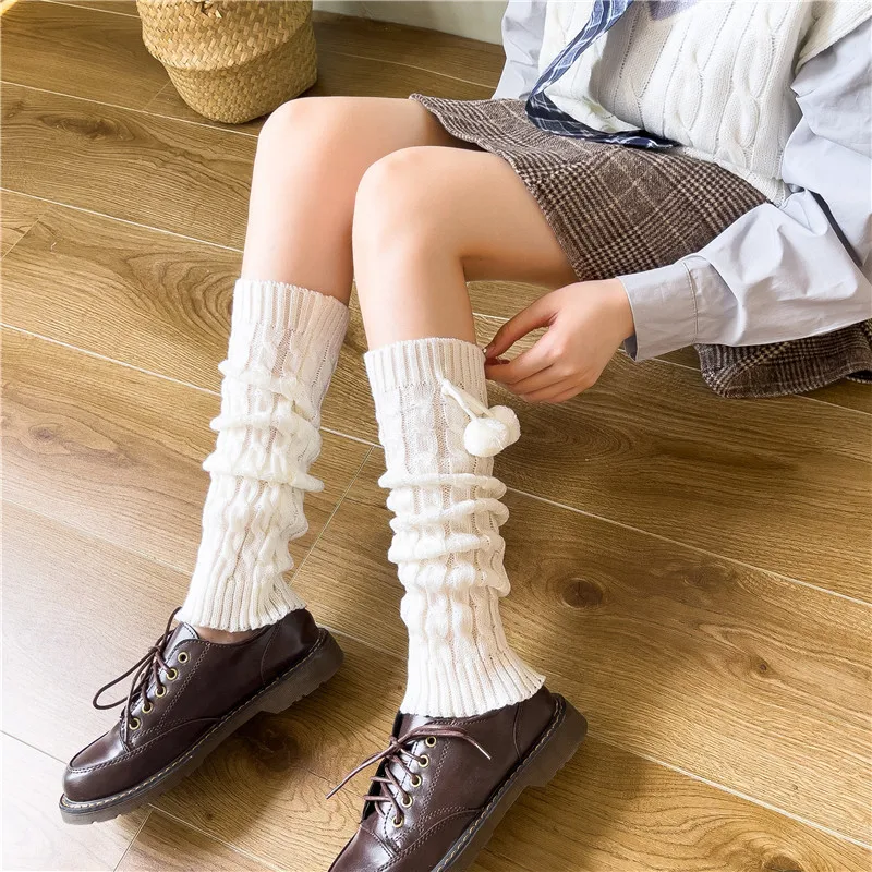 New white knitted socks JK Japanese cute stripe simple ball ball Harajuku style women's calf socks long tube pile socks
New white knitted socks JK Japanese cute stripe simple ball ball Harajuku style women's calf socks long tube pile socks