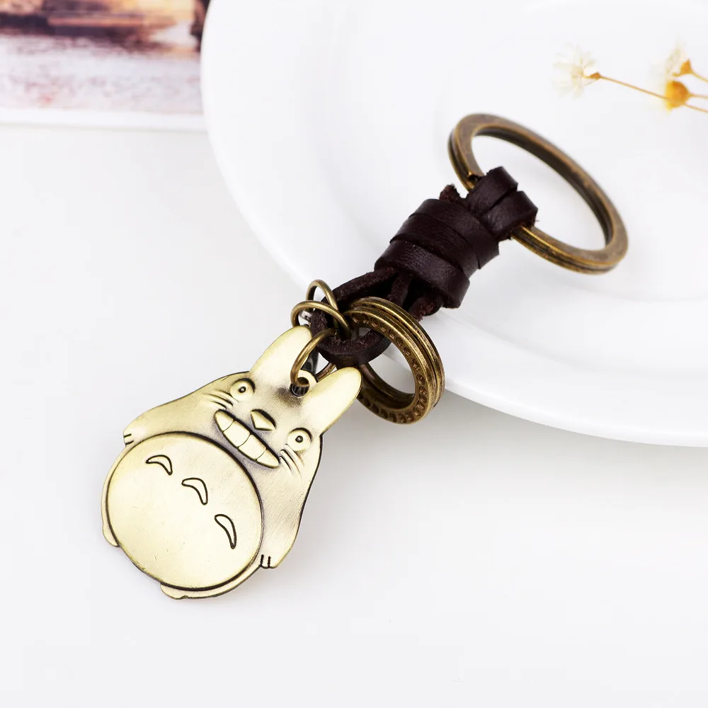 Classic Cartoon Anime My Neighbor Totoro Metal Keychain Personality Cowhide Woven Car Keychain Anime Cosplay Accessories Unisex
Classic Cartoon Anime My Neighbor Totoro Metal Keychain Personality Cowhide Woven Car Keychain Anime Cosplay Accessories Unisex