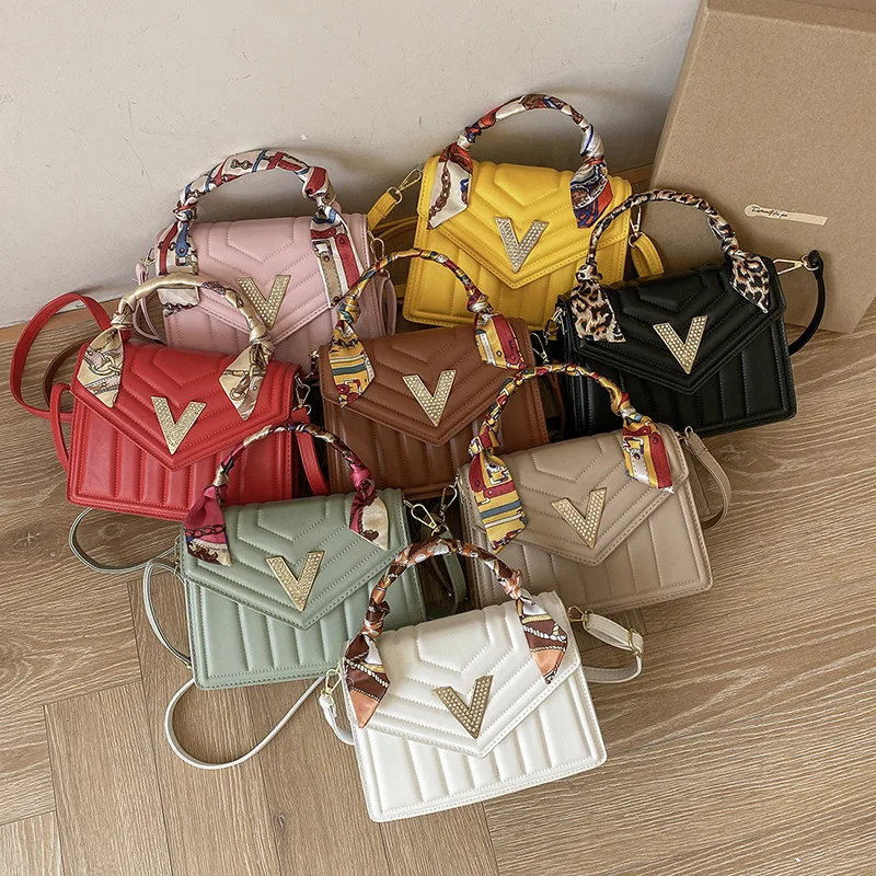 Handbags for Women 2021 Fashion Flap Rhombus Shoulder Bag Embroidery Silk Scarf Ladies Crossbody Bag Purses and Handbags Luxury
Handbags for Women 2021 Fashion Flap Rhombus Shoulder Bag Embroidery Silk Scarf Ladies Crossbody Bag Purses and Handbags Luxury