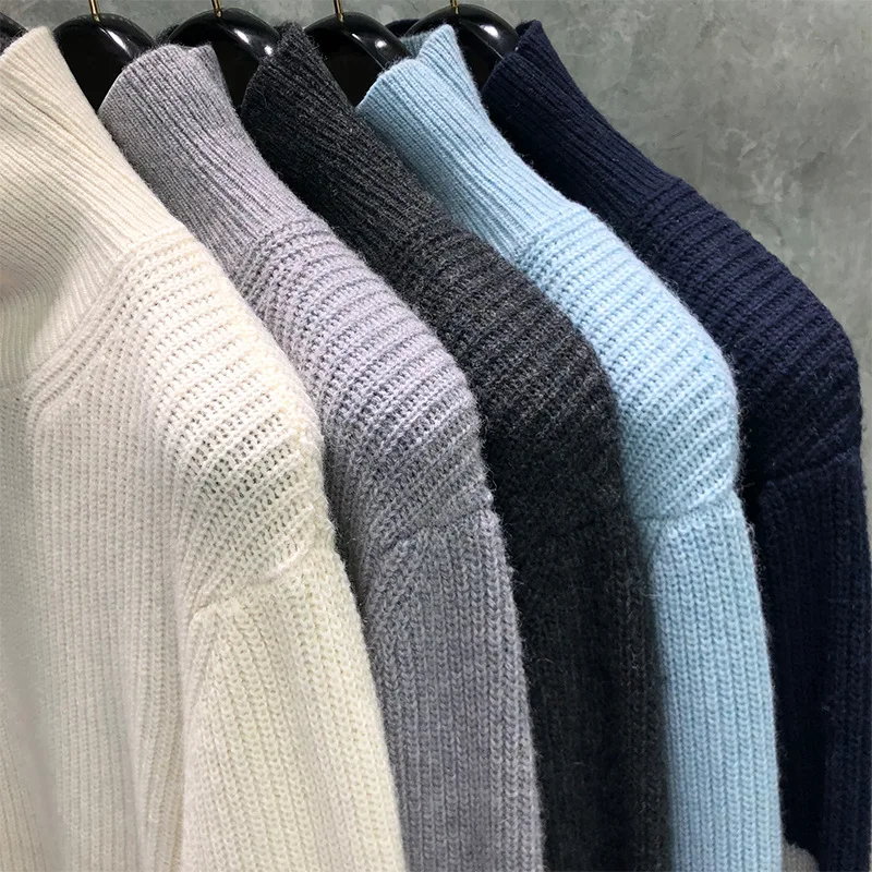 2021 Fashion TB THOM Brand Sweaters Men Slim Fit Turtleneck Pullovers Clothing Striped Wool Thick Autumn Winter Casual Coat 
2021 Fashion TB THOM Brand Sweaters Men Slim Fit Turtleneck Pullovers Clothing Striped Wool Thick Autumn Winter Casual Coat