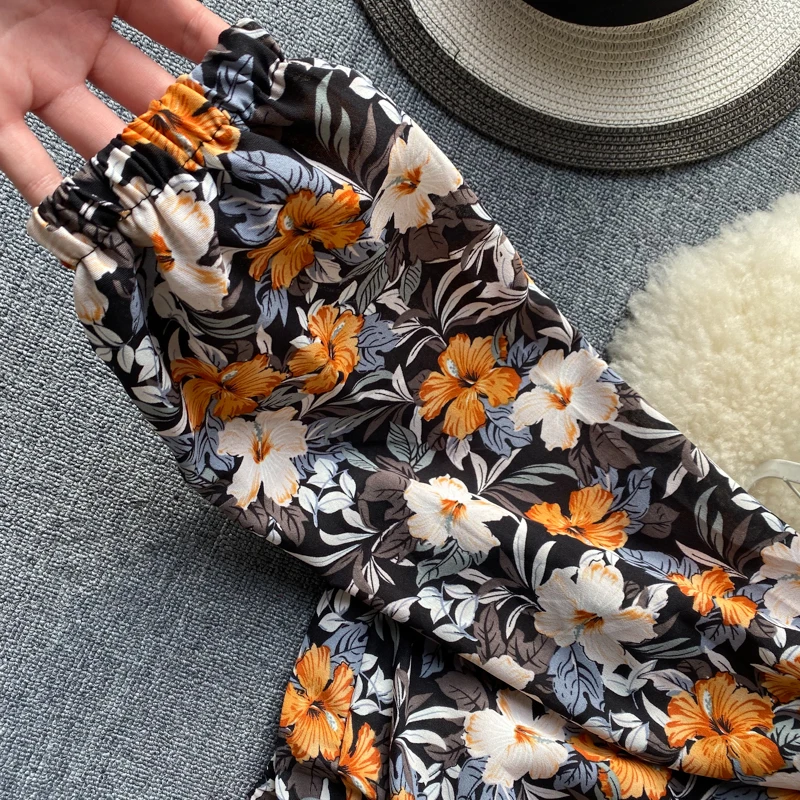 Summer Floral Printed Ruffles Chiffon Shirts Square Collar Pleated Blouses Flowers Puff Sleeve Blusas Slim High Waist Crop Tops
Summer Floral Printed Ruffles Chiffon Shirts Square Collar Pleated Blouses Flowers Puff Sleeve Blusas Slim High Waist Crop Tops