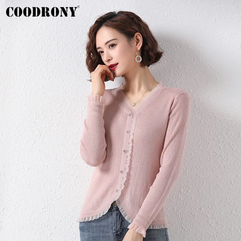 COODRONY Brand Streetwear Fashion Female Knitted Soft V-Neck Jumpers Elegant Casual Spring Women‘s Slim Thin Sweaters W1360
COODRONY Brand Streetwear Fashion Female Knitted Soft V-Neck Jumpers Elegant Casual Spring Women‘s Slim Thin Sweaters W1360