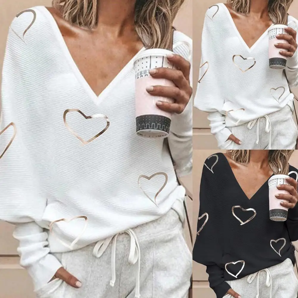 Long Sleeve Simple T-shirt Top Soft Texture Heart Printed V-Neck Women Blouse for Fall Winter
Long Sleeve Simple T-shirt Top Soft Texture Heart Printed V-Neck Women Blouse for Fall Winter