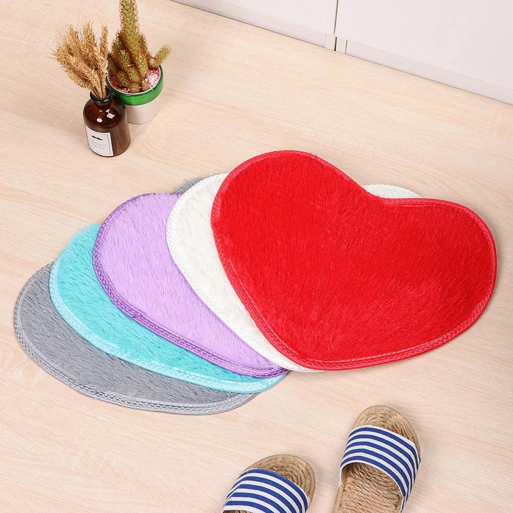 

40cmx28cm Fashion Cute Heart Shape Bath Floor Mats Non-slip Shaggy Carpets Kitchen Bathroom Living Room Rugs Home Decor