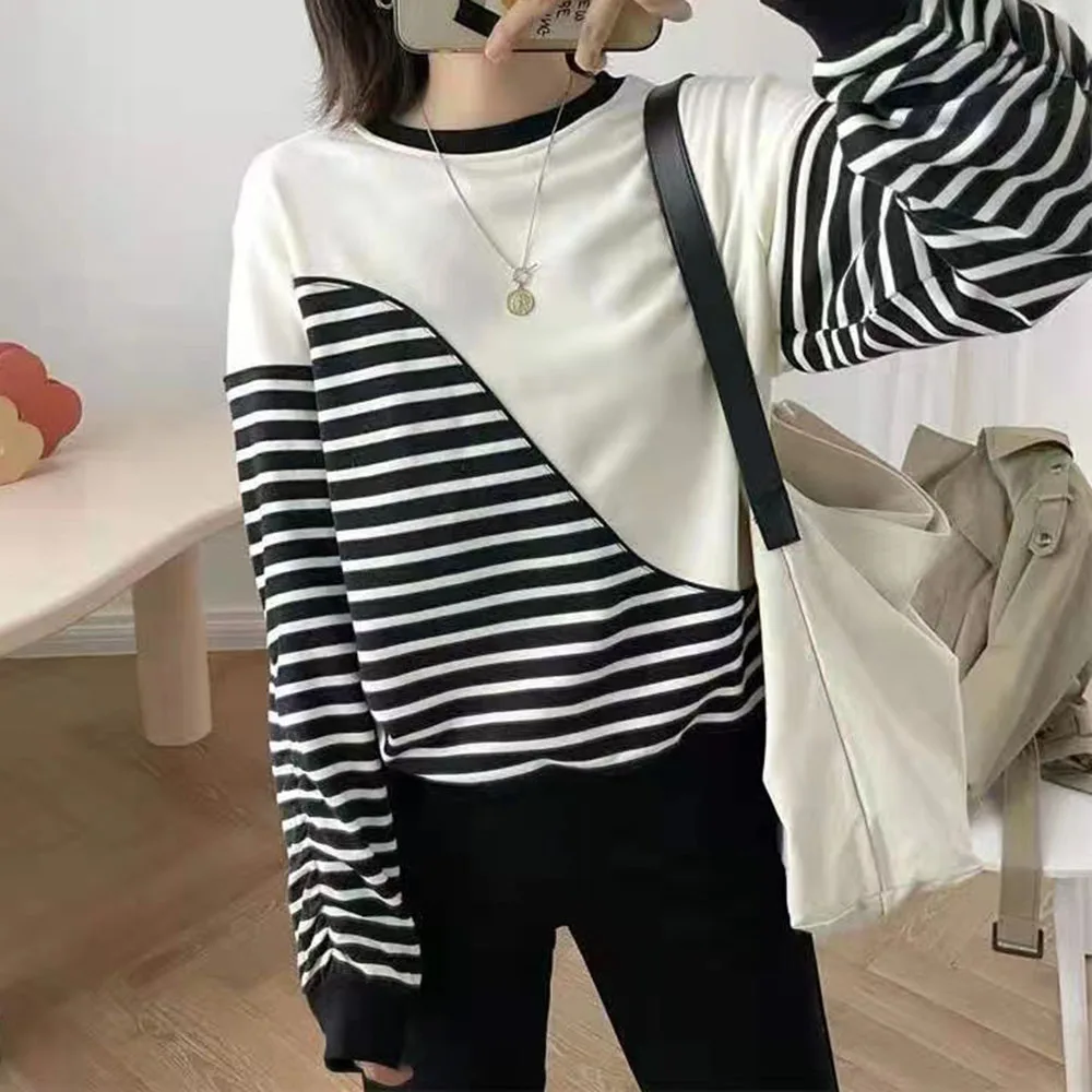 Women Korean Fashion Hoodie Autumn New Splicing Stripe Shirring Loose Round Neck Long Sleeve Casual Women Pullovers 2021
Women Korean Fashion Hoodie Autumn New Splicing Stripe Shirring Loose Round Neck Long Sleeve Casual Women Pullovers 2021