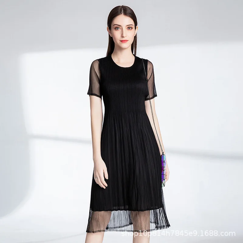 2019 New Women's Summer Short-sleeved Mesh Dress Women's Long Section Fashion Waist Was Thin Korean Black Dress Plus Size
2019 New Women's Summer Short-sleeved Mesh Dress Women's Long Section Fashion Waist Was Thin Korean Black Dress Plus Size