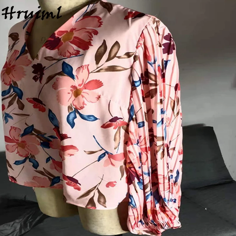 Top Women Long Sleeve Floral Print Plus Size Women's Clothing 2021 Elegant Fashion Chic V Neck Blouses and Shirts Summer Tops
Top Women Long Sleeve Floral Print Plus Size Women's Clothing 2021 Elegant Fashion Chic V Neck Blouses and Shirts Summer Tops