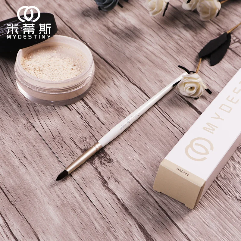MyDestiny cosmetic brush-The Snow White series-lip brush-synthetic hair makeup tool-beauty pen
MyDestiny cosmetic brush-The Snow White series-lip brush-synthetic hair makeup tool-beauty pen