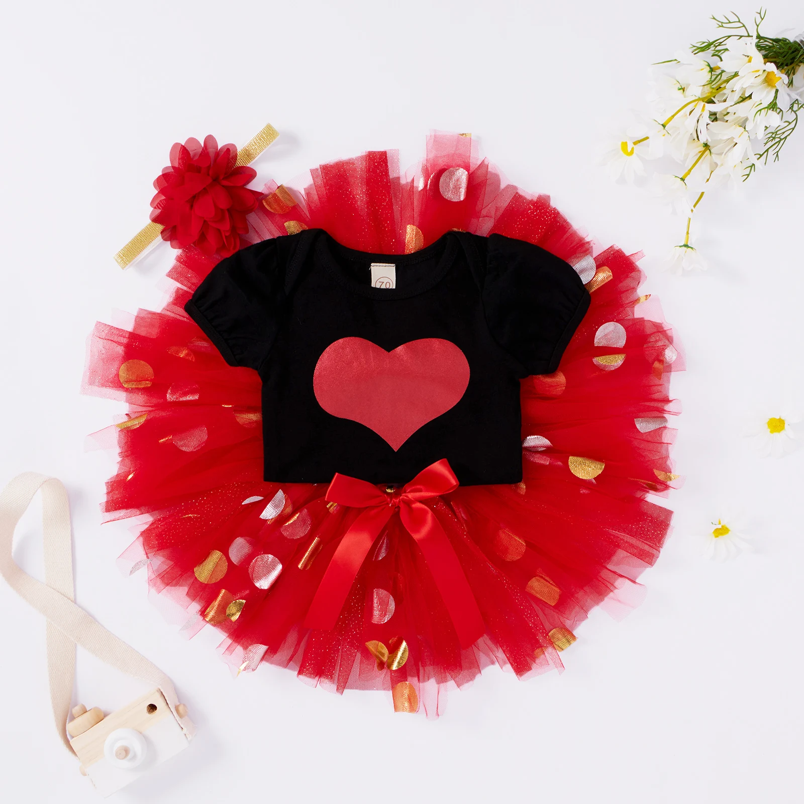 Valentines Days Newborn Baby Boys Girls Clothes Sets 3pcs Heart Print Short Sleeve Romper Sequined Lace Tutu Skirts Headband
Valentines Days Newborn Baby Boys Girls Clothes Sets 3pcs Heart Print Short Sleeve Romper Sequined Lace Tutu Skirts Headband