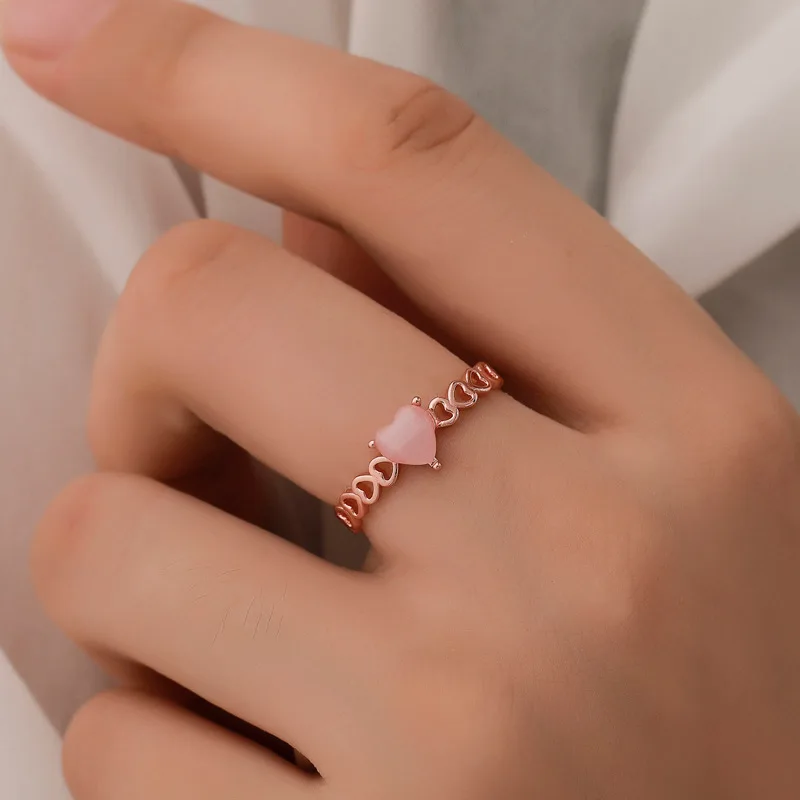 KPOP Fashion Hollow Love Opening Ring Female Temperament Art Small Fresh Cat Eye Peach Heart Party All-Match Gift Wholesale
KPOP Fashion Hollow Love Opening Ring Female Temperament Art Small Fresh Cat Eye Peach Heart Party All-Match Gift Wholesale