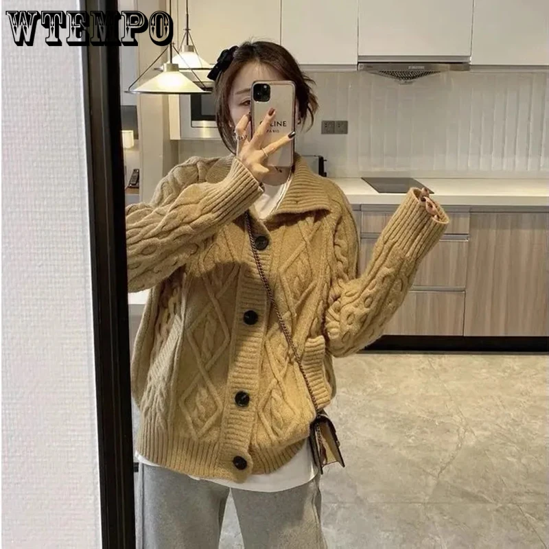 Fashion Turtleneck Sweater Cardigan Women 2021 Autumn Winter New Plus Size Loose Vintage Cardigan Woman Knitted Sweater Jackets
Fashion Turtleneck Sweater Cardigan Women 2021 Autumn Winter New Plus Size Loose Vintage Cardigan Woman Knitted Sweater Jackets