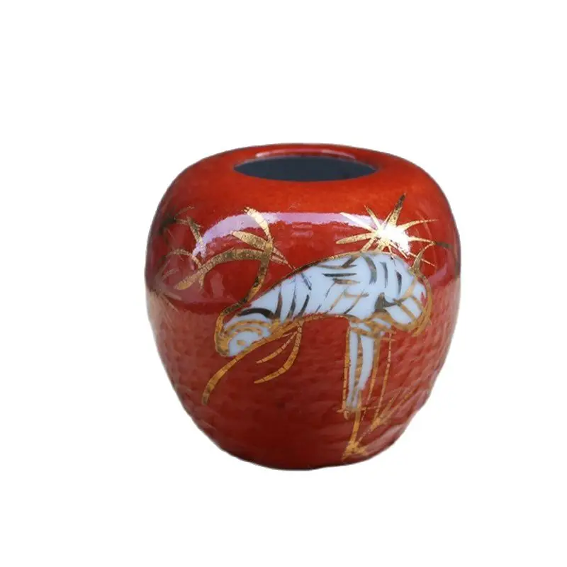 Chinese Old Porcelain Red Glazed Porcelain Porcelain Cans
Chinese Old Porcelain Red Glazed Porcelain Porcelain Cans