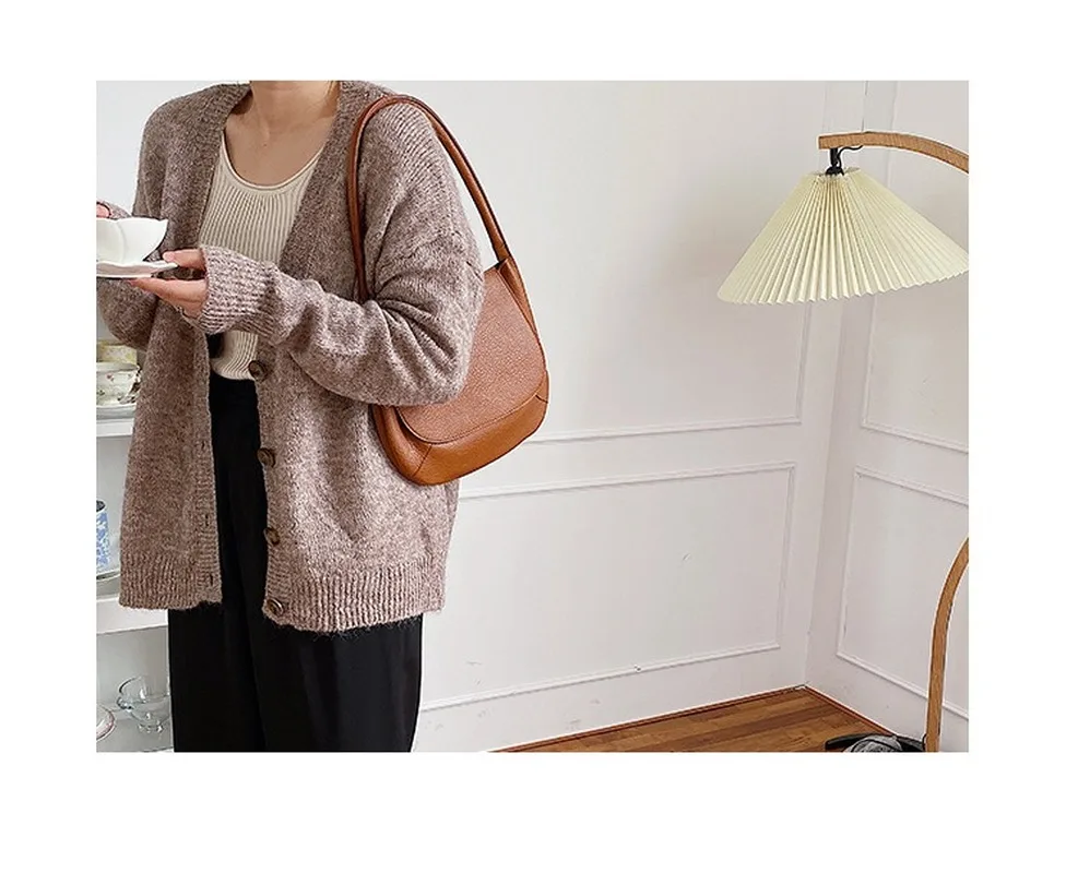 Woman Handbag Korean Fashion Design Soft Pu Leather Design Female Small Round Shoulder Bag Small Sac Bags for Women 2020
Woman Handbag Korean Fashion Design Soft Pu Leather Design Female Small Round Shoulder Bag Small Sac Bags for Women 2020
