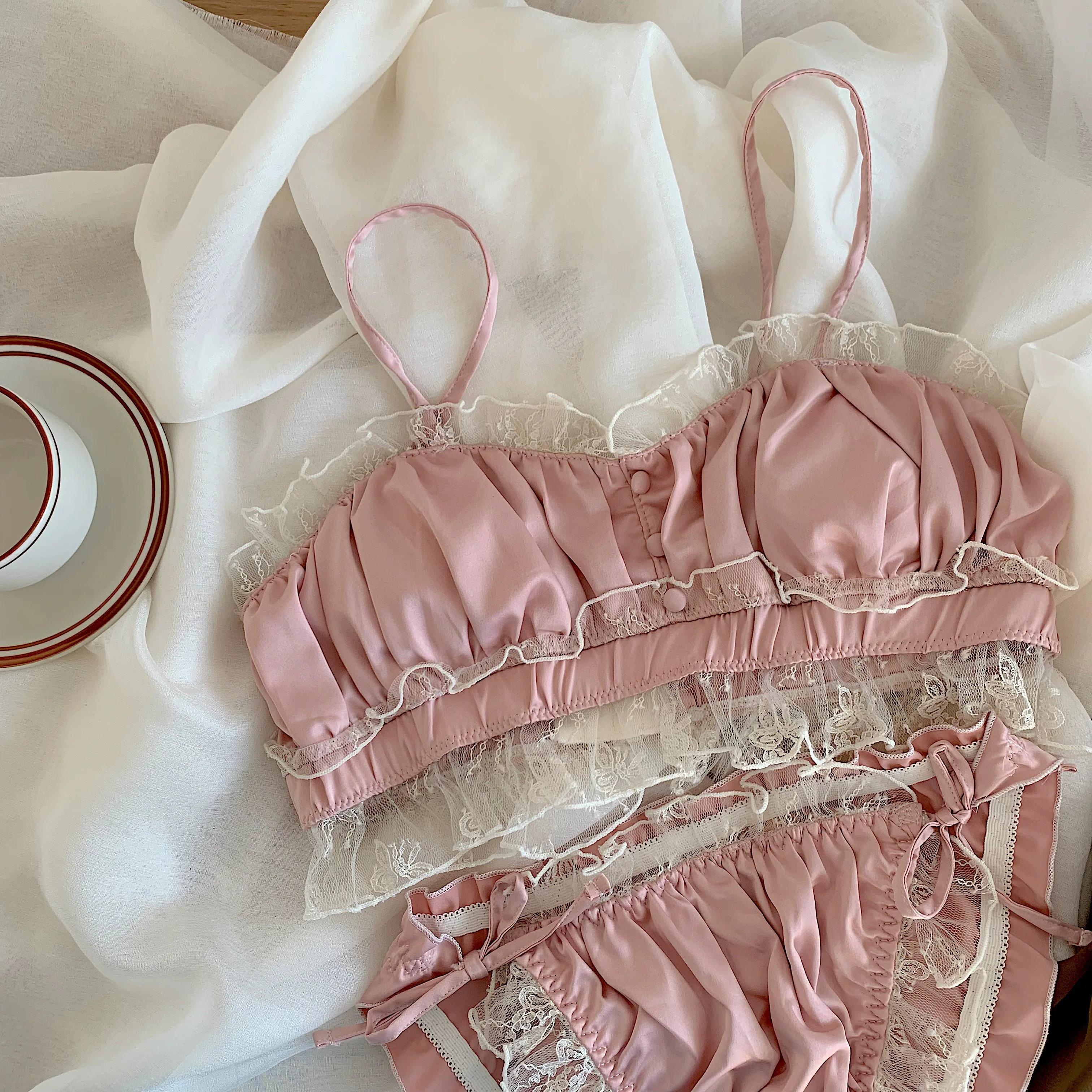 Wriufred Girls Bra Set Retro Pure White Lace Embroidery Underwear Ruffle Panties Comfortable Cotton Lingerie Briefs Sets
Wriufred Girls Bra Set Retro Pure White Lace Embroidery Underwear Ruffle Panties Comfortable Cotton Lingerie Briefs Sets