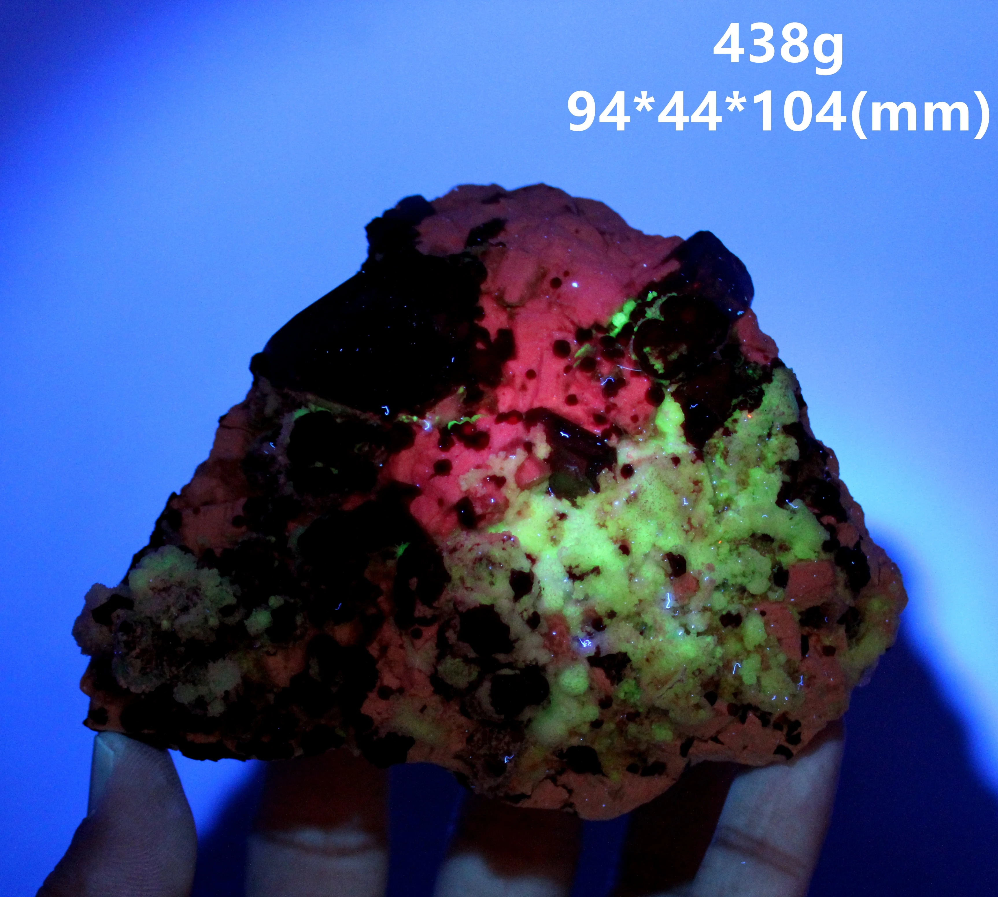 438g natural florescent garnet and tea crystal symbiosis mineral specimen stones and crystals healing crystals quartz gemstones
438g natural florescent garnet and tea crystal symbiosis mineral specimen stones and crystals healing crystals quartz gemstones