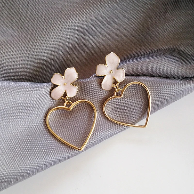 S925 needel Resin Flower Earrings Fashion Jewelry Golden Plating Big Heart Dangle Droop Earrings Women Jewelry Gift Wholesale
S925 needel Resin Flower Earrings Fashion Jewelry Golden Plating Big Heart Dangle Droop Earrings Women Jewelry Gift Wholesale
