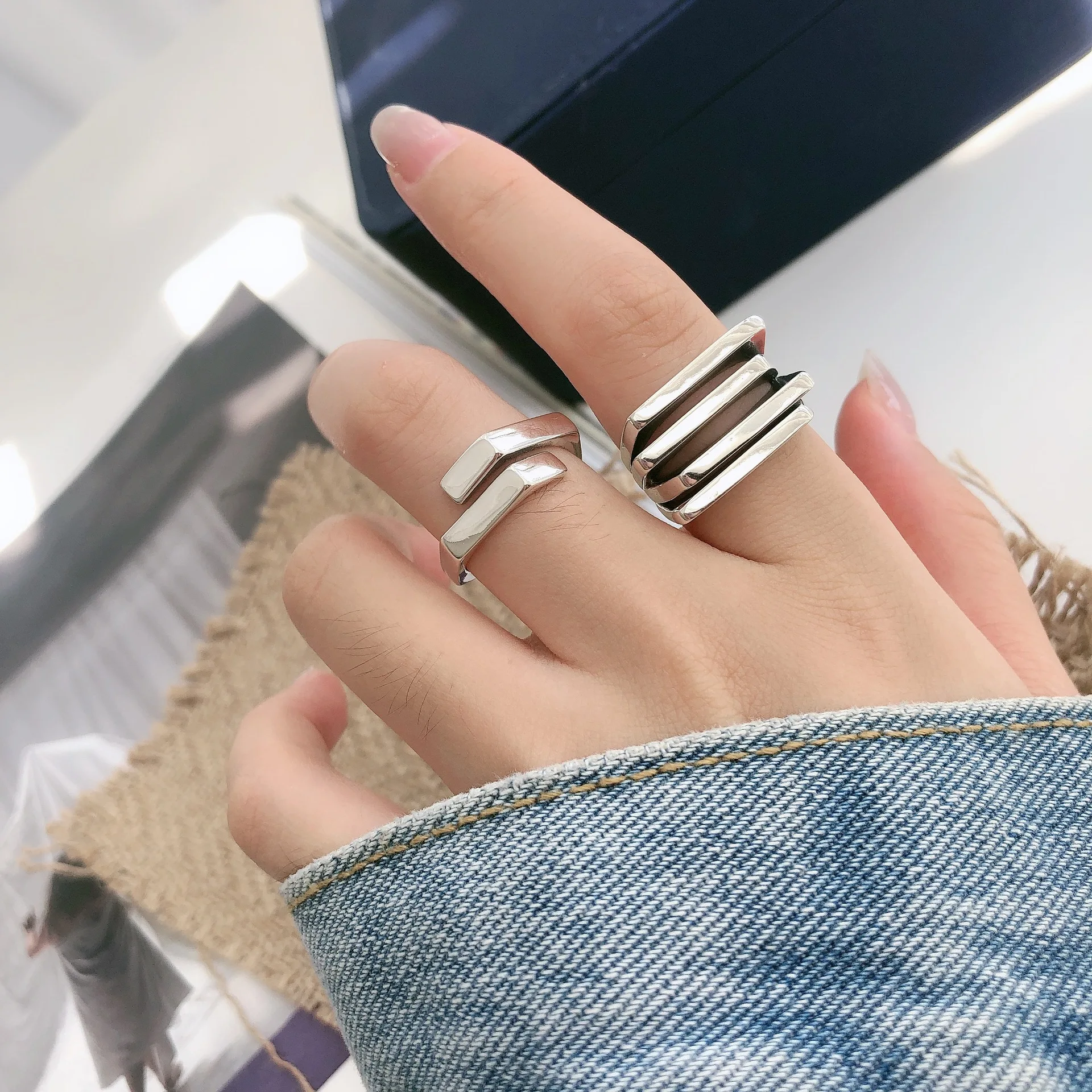 S925 Sterling Silver multi-layer open ring female ins net red heavy industry luxury European index finger single ring jewelry
S925 Sterling Silver multi-layer open ring female ins net red heavy industry luxury European index finger single ring jewelry