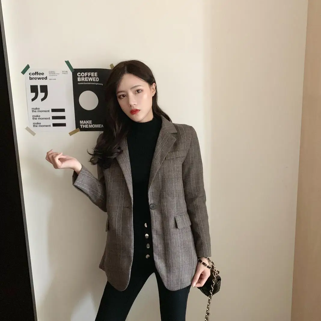 New Vintage Plaid Women Blazer Jackets With Belt Female Retro Suits Coat Spring Autumn Outerwear 
New Vintage Plaid Women Blazer Jackets With Belt Female Retro Suits Coat Spring Autumn Outerwear