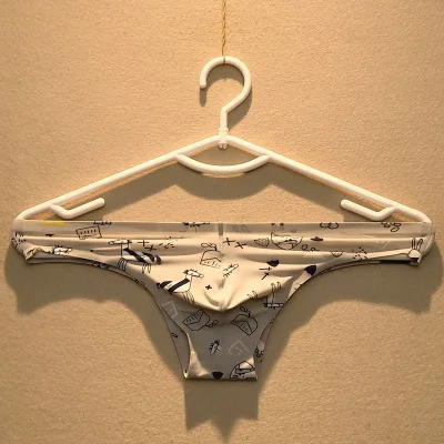 2021 Men Thongs Underwear Briefs Summer Men's Briefs Ice Silkly Transparent Low Waist Sexy G-strings Gay Seamless UnderPants
2021 Men Thongs Underwear Briefs Summer Men's Briefs Ice Silkly Transparent Low Waist Sexy G-strings Gay Seamless UnderPants