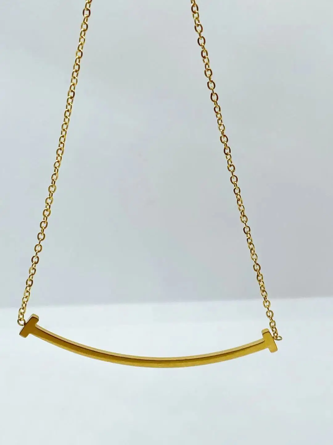 Smile necklace curved necklace smile ins expression clavicle chain temperament simple titanium steel necklace
Smile necklace curved necklace smile ins expression clavicle chain temperament simple titanium steel necklace