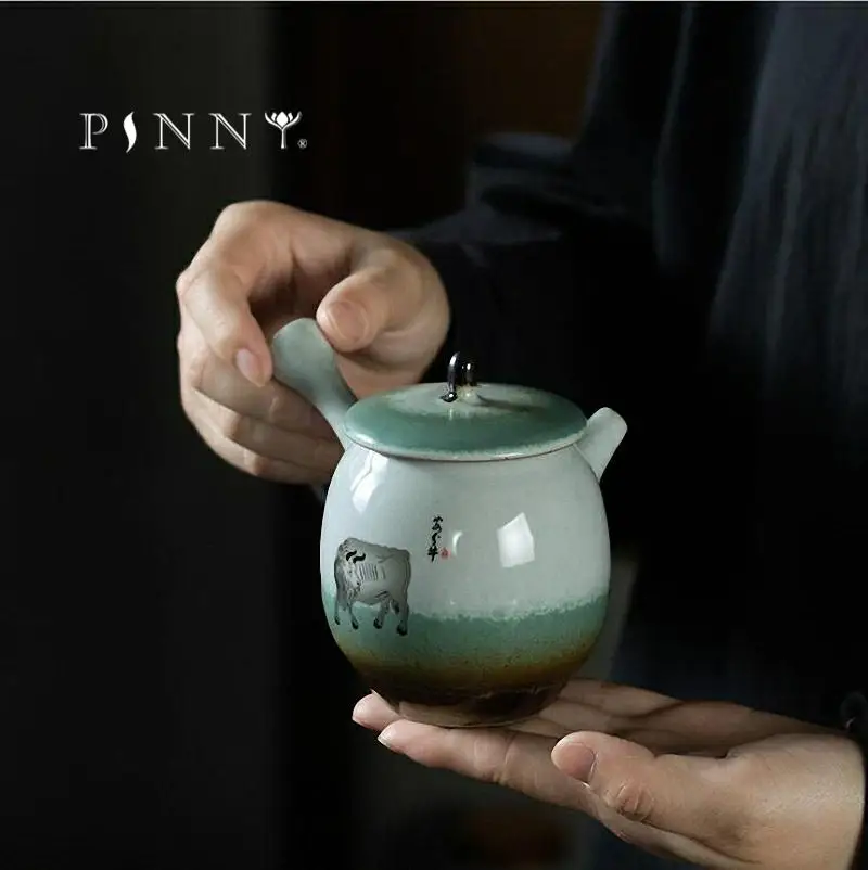 PINNY 185ML Japanese Style Celadon Ceramic Teapot Pigmented Side Handle Tea Pot Kung Fu Tea Service Retro Drinkware
PINNY 185ML Japanese Style Celadon Ceramic Teapot Pigmented Side Handle Tea Pot Kung Fu Tea Service Retro Drinkware