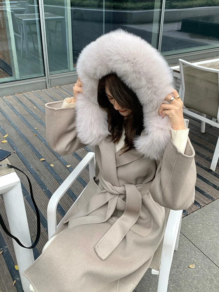 COZOK 2021 Winter New Luxury Oversized Real Cashmere Wool Blend Coat Women Fox Fur Collar Long Hooded Cardigan Jacket Outerwear
COZOK 2021 Winter New Luxury Oversized Real Cashmere Wool Blend Coat Women Fox Fur Collar Long Hooded Cardigan Jacket Outerwear