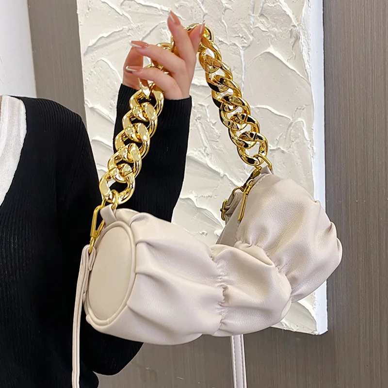 European and American Women's Shoulder Bag 2021 Autumn and Winter New All-match Messenger Bag Fashion Hand Carry Cylinder Bag
European and American Women's Shoulder Bag 2021 Autumn and Winter New All-match Messenger Bag Fashion Hand Carry Cylinder Bag