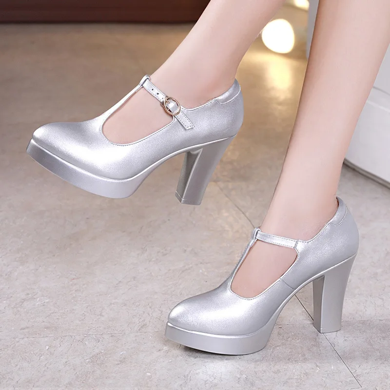 Women's shoes high-heeled single shoes women's thick-heeled platform white comfortable casual shoes
Women's shoes high-heeled single shoes women's thick-heeled platform white comfortable casual shoes