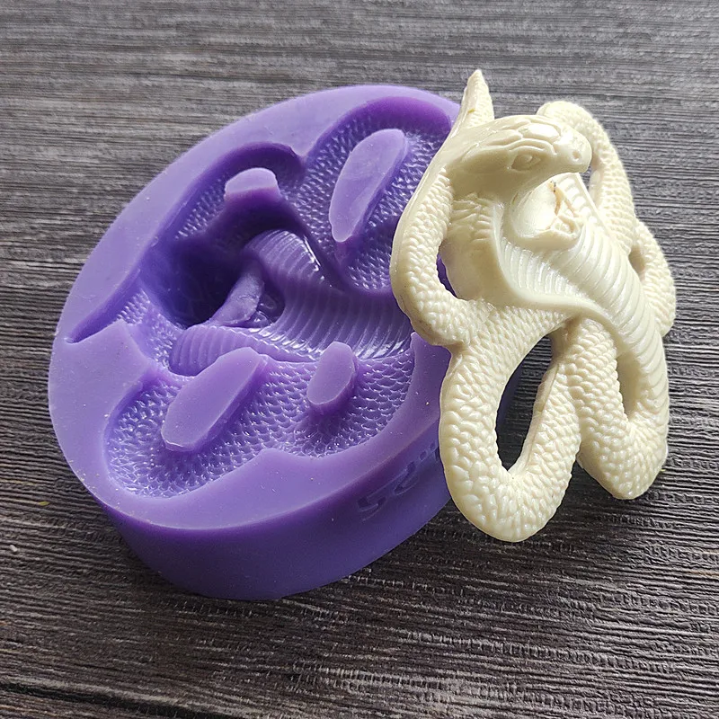 Snake Silicone Molds Resin Clay Soap Candle Mold Fondant Cake Decorating Tools Candy Chocolate Gumpaste Moulds18167
Snake Silicone Molds Resin Clay Soap Candle Mold Fondant Cake Decorating Tools Candy Chocolate Gumpaste Moulds18167